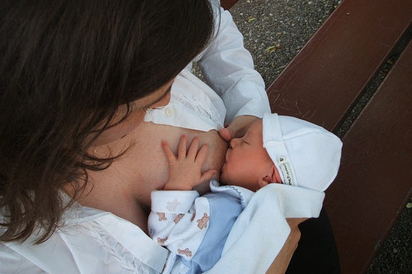 7 Situations Breastfeeding Moms Can Relate To